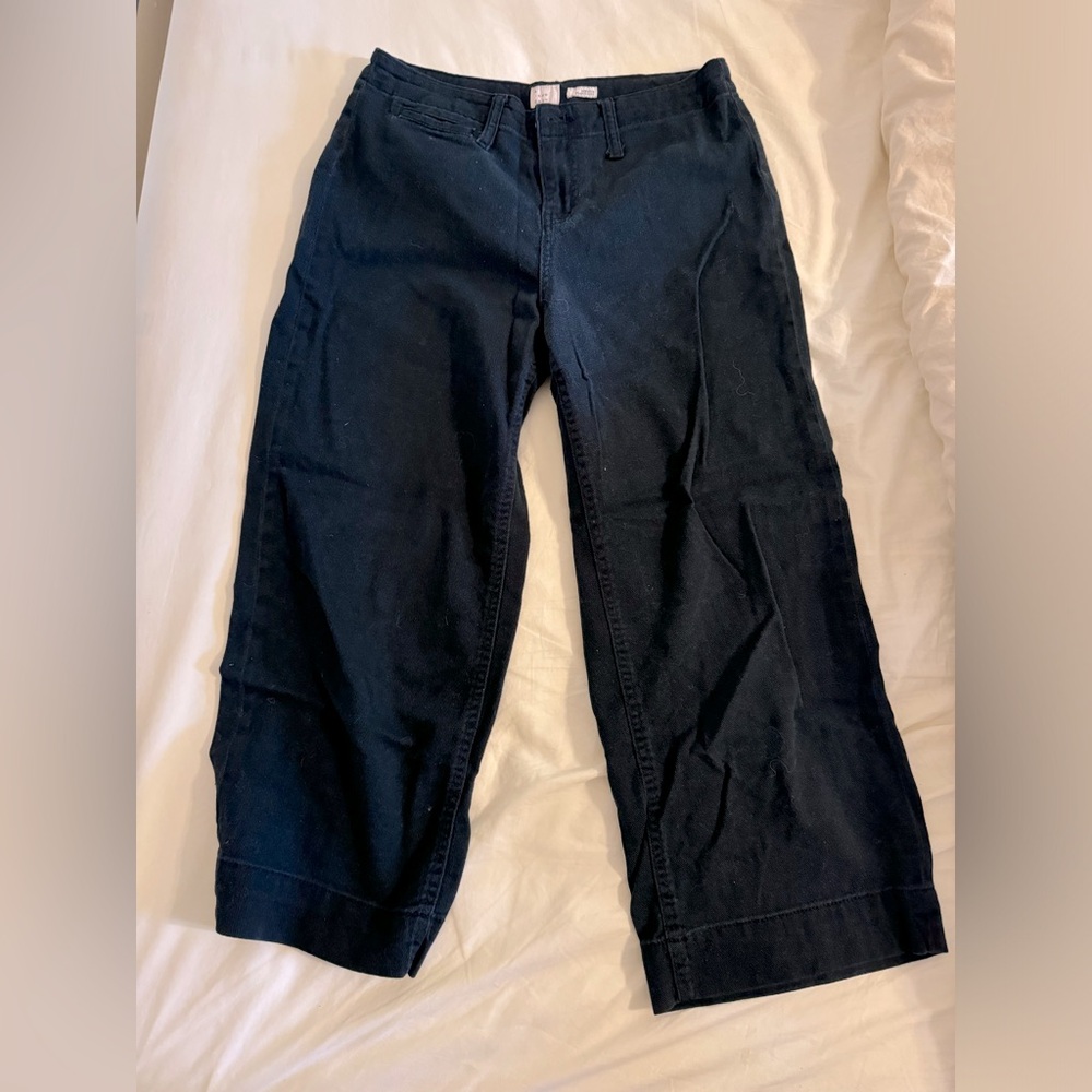 Black high waisted cropped pants